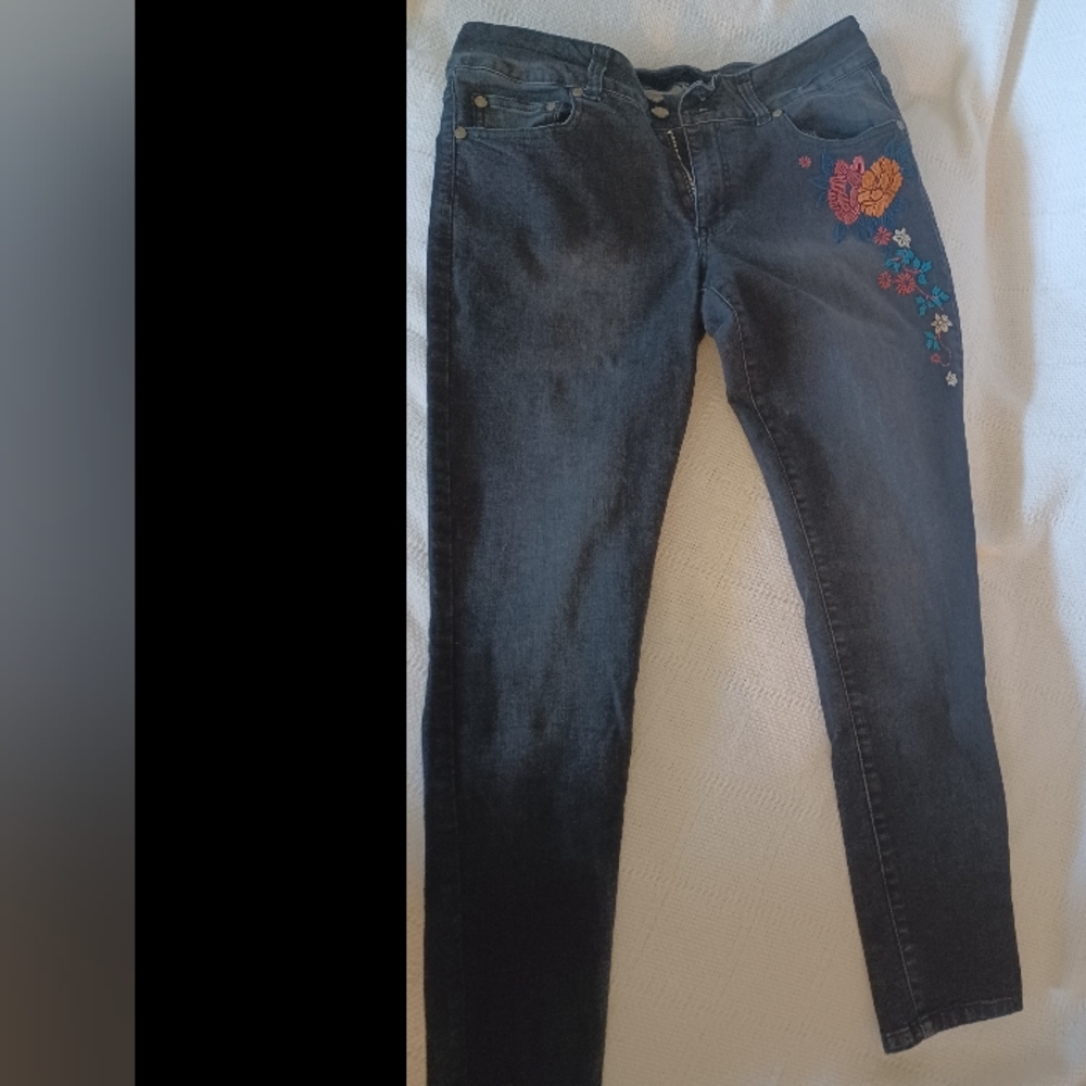 Black Stretchy Jeans